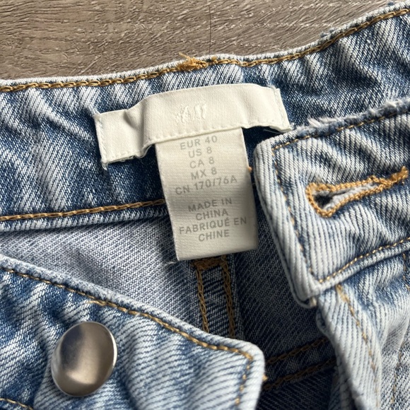 H&M Denim Shorts - Picture 2 of 5